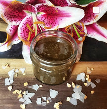 Load image into Gallery viewer, Isis Bath Soak and Body Scrub